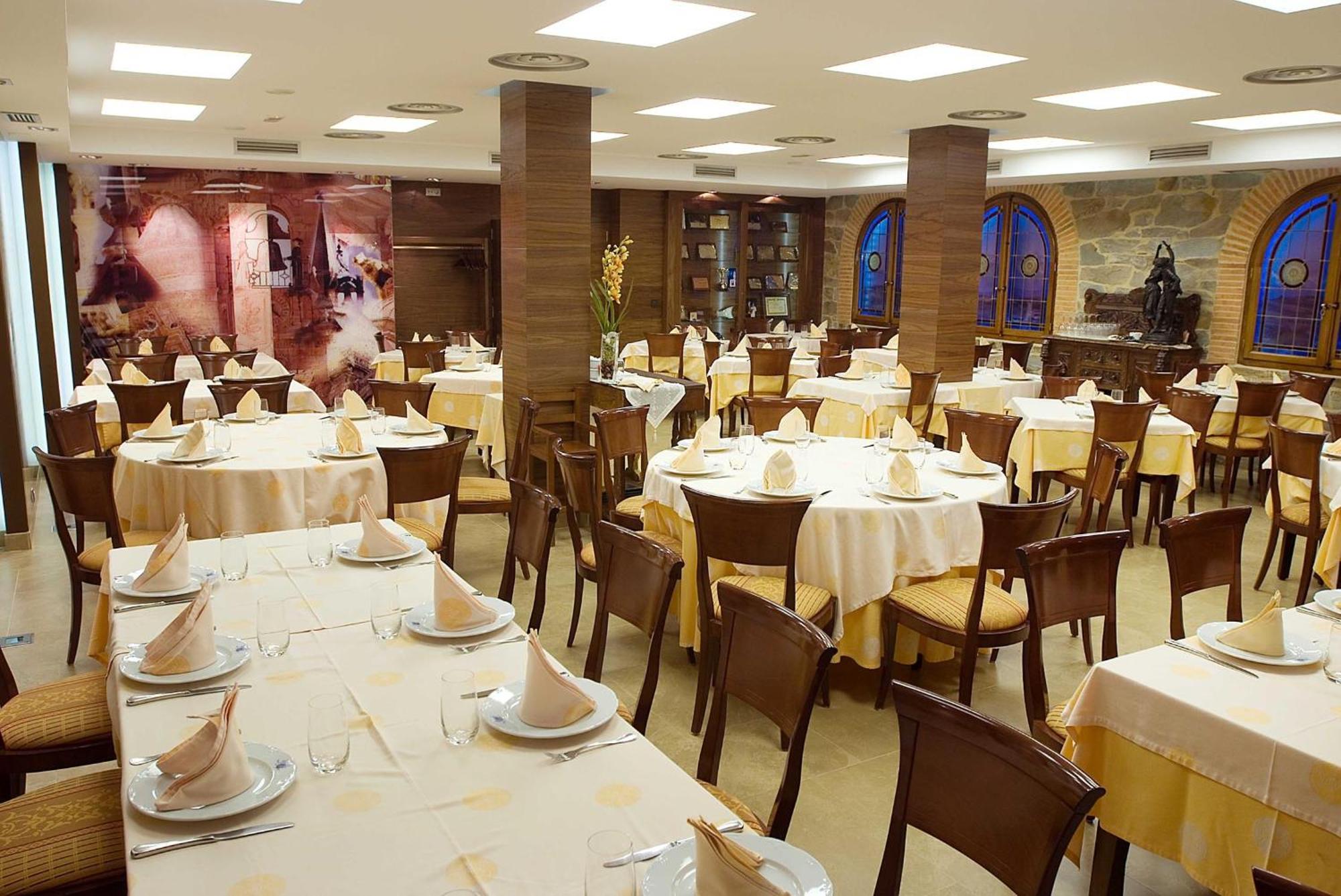 Hotel Restaurante La Peseta Astorga Ngoại thất bức ảnh